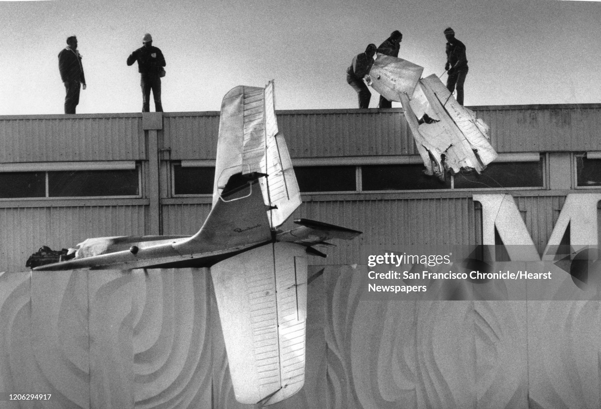 The Eighties: Monday, December 23, 1985 – History Diaries
